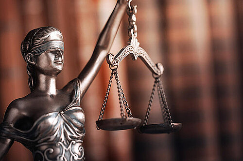 A Lady Justice statue